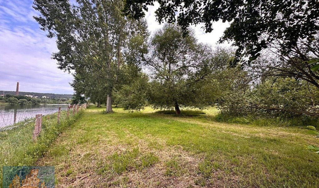 Pronájem zahrady 200 m², Praha – náhled fotky 9