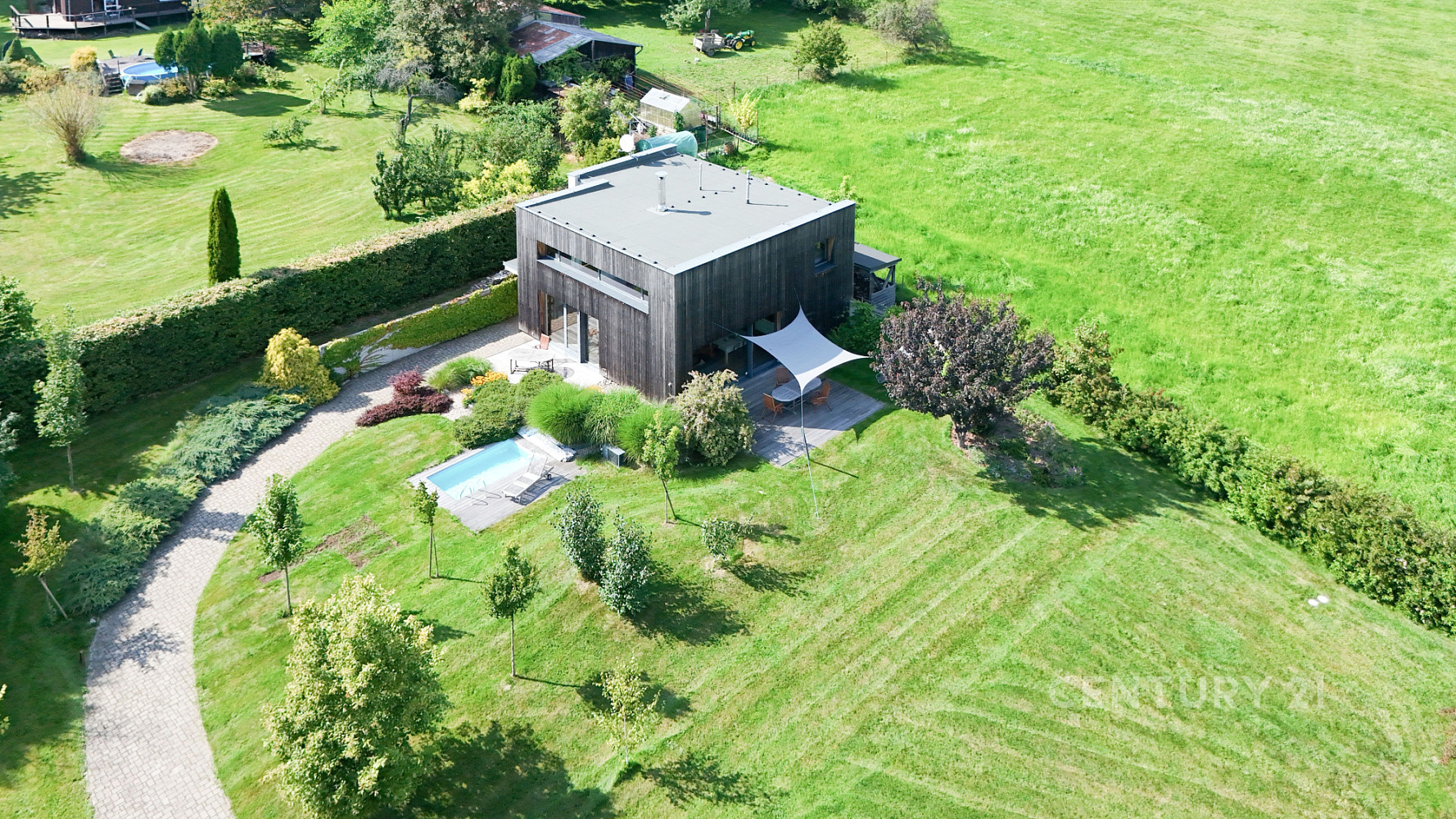 Prodej domu 183 m² s pozemkem 6 850 m²