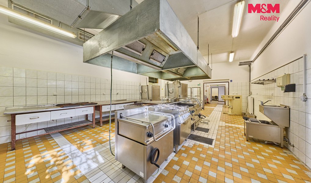 Prodej výrobních prostor 350 m², Trutnov – náhled fotky 5