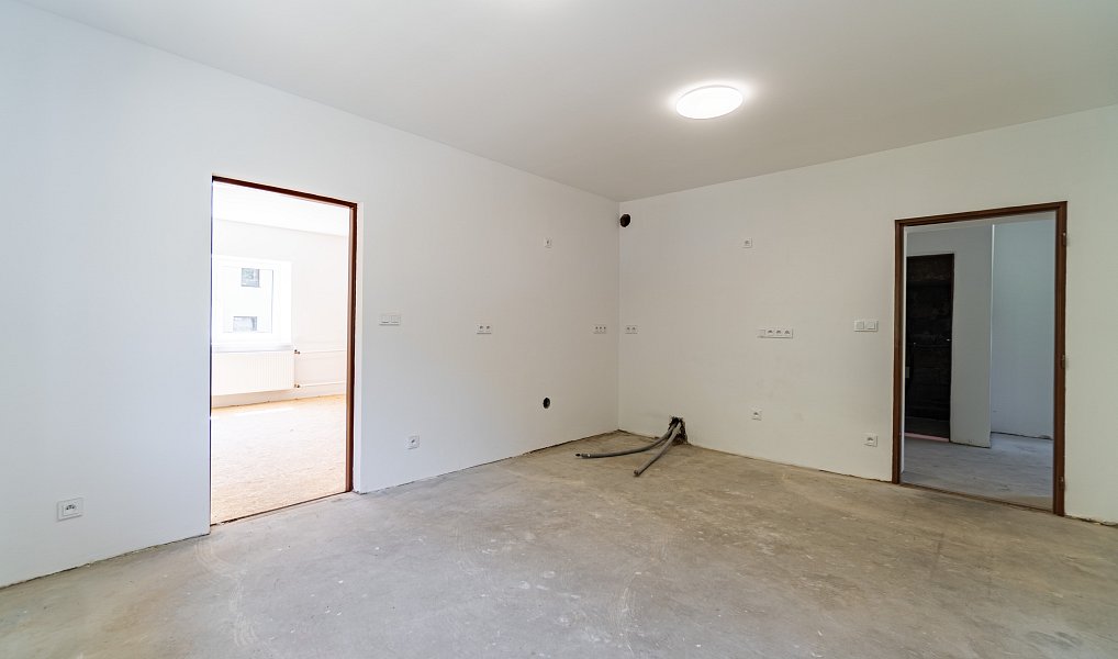 Prodej domu 343 m² s pozemkem 1 671 m², Liptál – náhled fotky 9