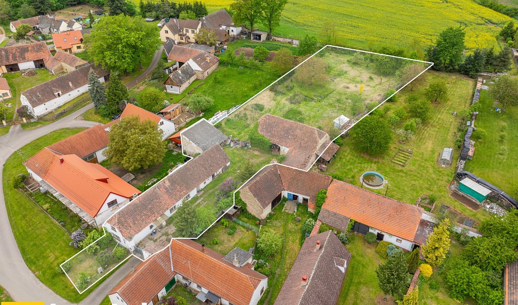 Prodej domu 192 m² s pozemkem 3 008 m², Předotice – náhled fotky 2