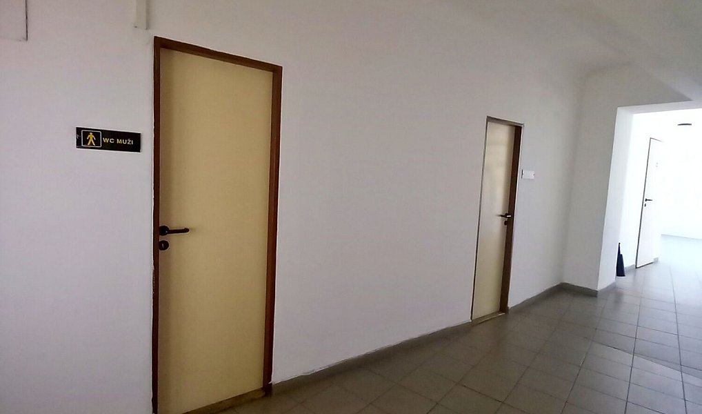 Pronájem kanceláře 17 m², Uherský Brod – náhled fotky 6