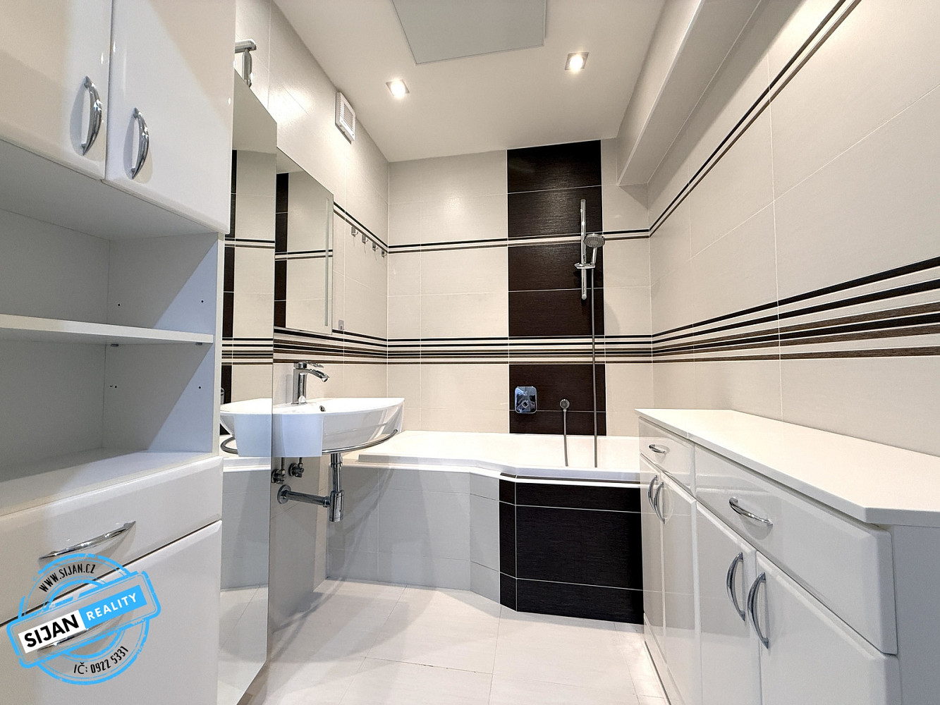 Prodej bytu 3+1 77 m² – fotografie 2