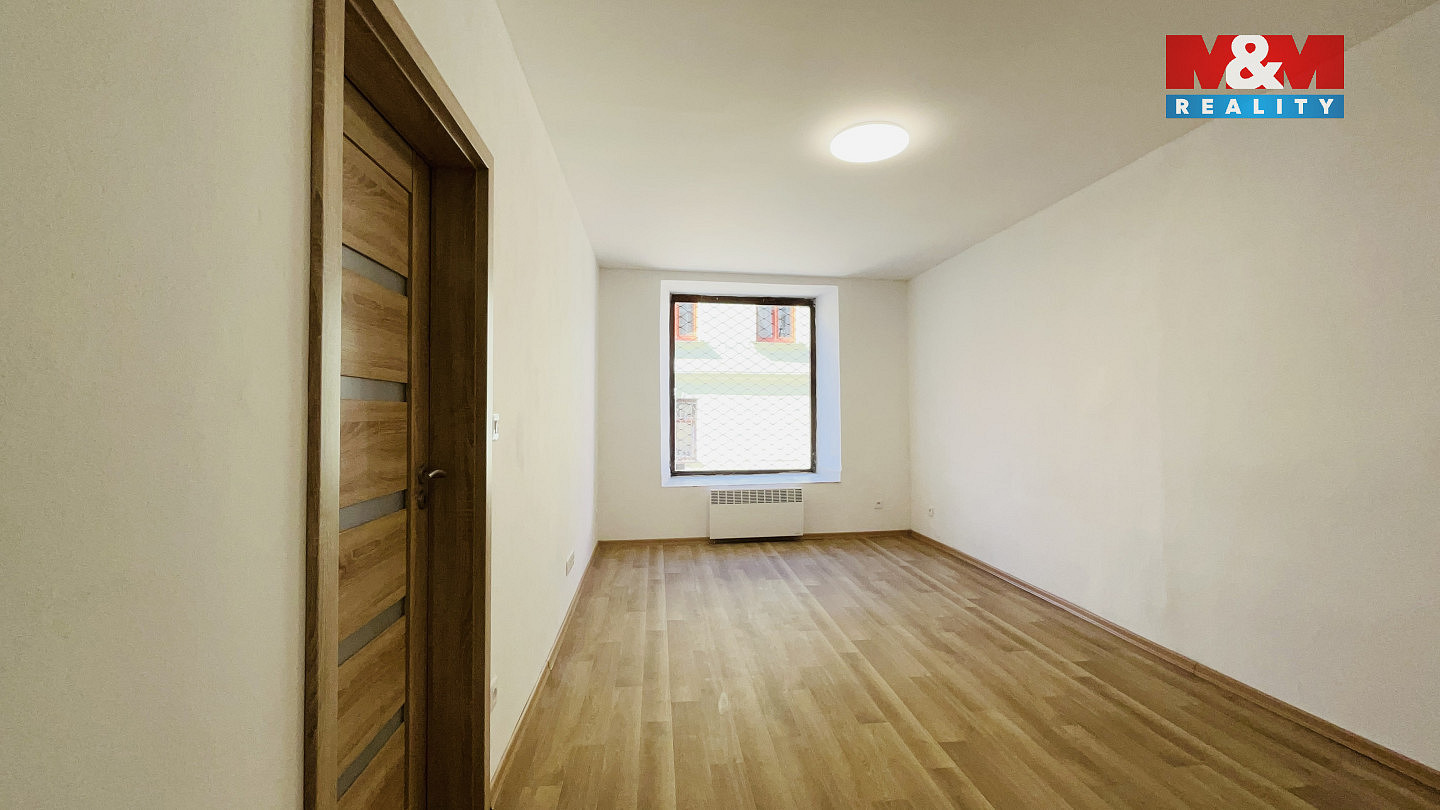 Prodej obchodních prostor 72 m² — photo 3