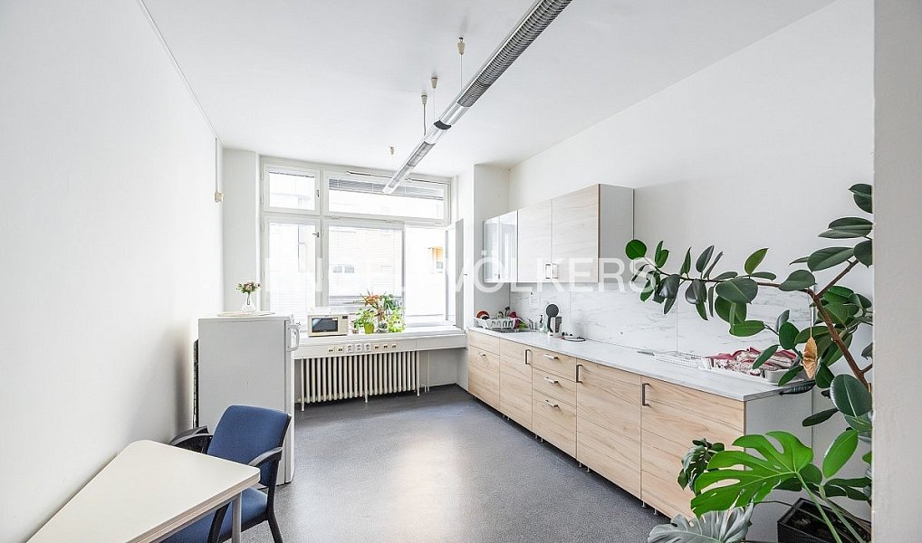 Pronájem kanceláře 40 m², Praha – náhled fotky 4