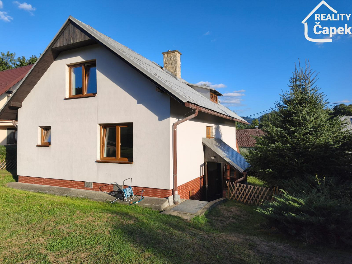 Prodej domu 282 m² s pozemkem 1 288 m²