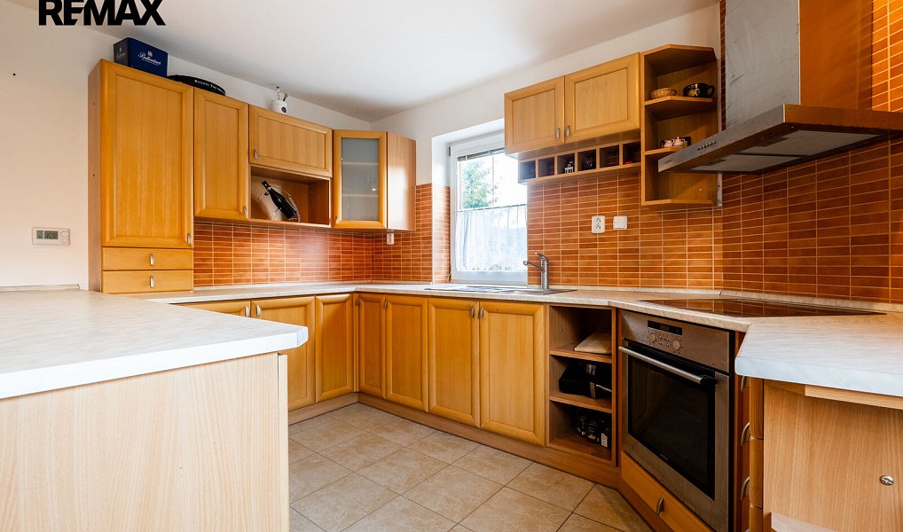 Prodej domu 220 m² s pozemkem 2 087 m², Hvozdec – náhled fotky 7