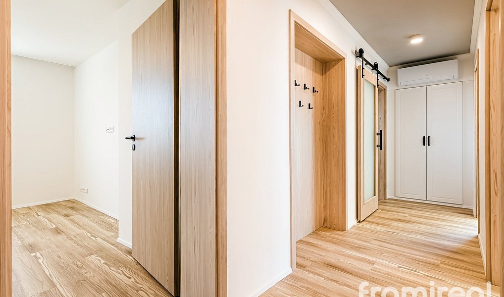 Prodej bytu 4+kk 83 m², Kyjov – náhled fotky 3