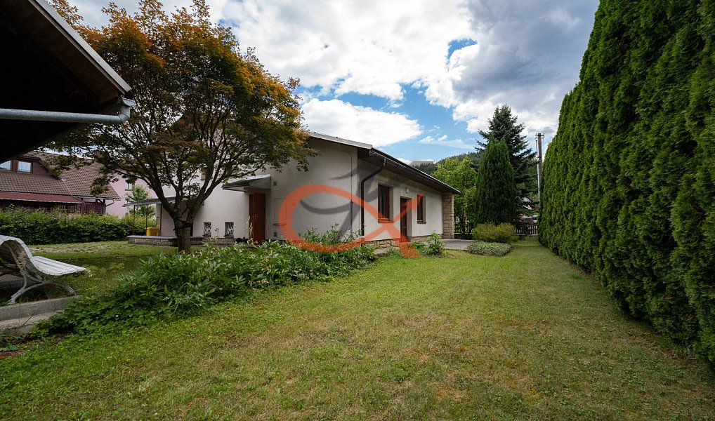 Prodej domu 220 m² s pozemkem 800 m², Karolinka – náhled fotky 23