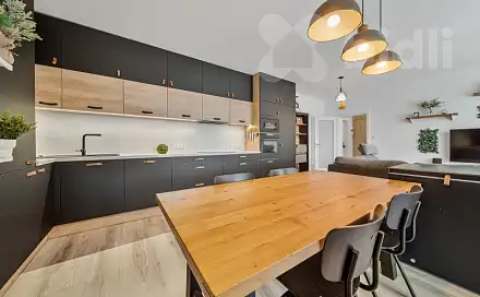 Prodej bytu 3+kk 80 m², U Sportovní školy, Pardubice - Ohrazenice