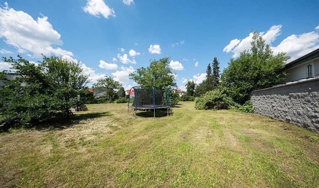 Prodej stavebního pozemku 1 433 m², Praha – náhled fotky 8