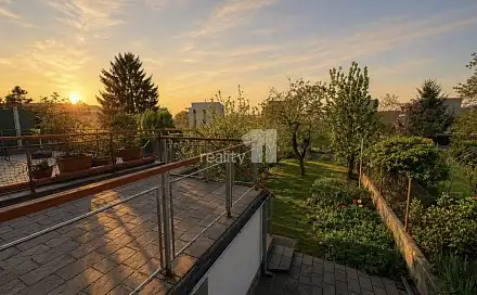 Prodej domu 140 m² s pozemkem 227 m², Odlehlá, Praha 9 - Vysočany