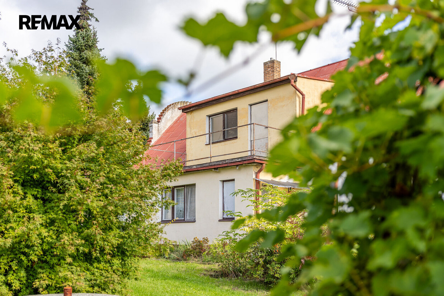 Prodej domu 100 m² s pozemkem 2 145 m²