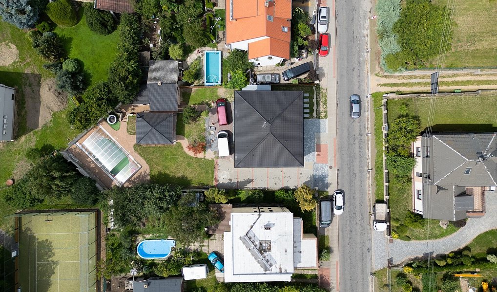 Prodej domu 210 m² s pozemkem 837 m², Sobětuchy – náhled fotky 32