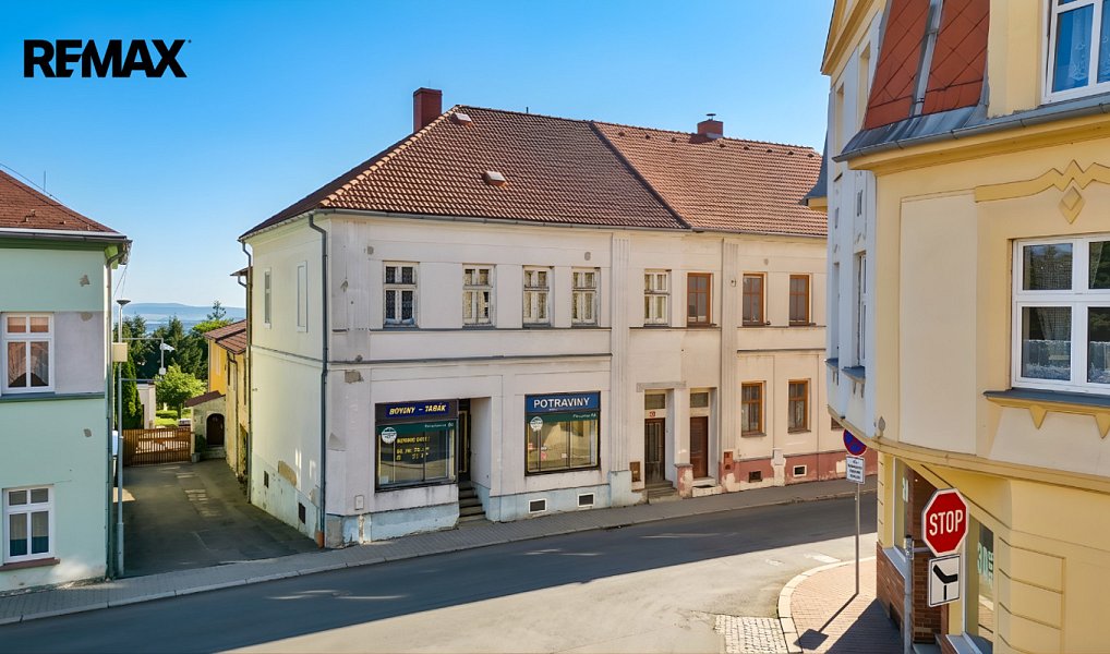 Prodej domu 170 m² s pozemkem 405 m², Hrob – náhled fotky 8