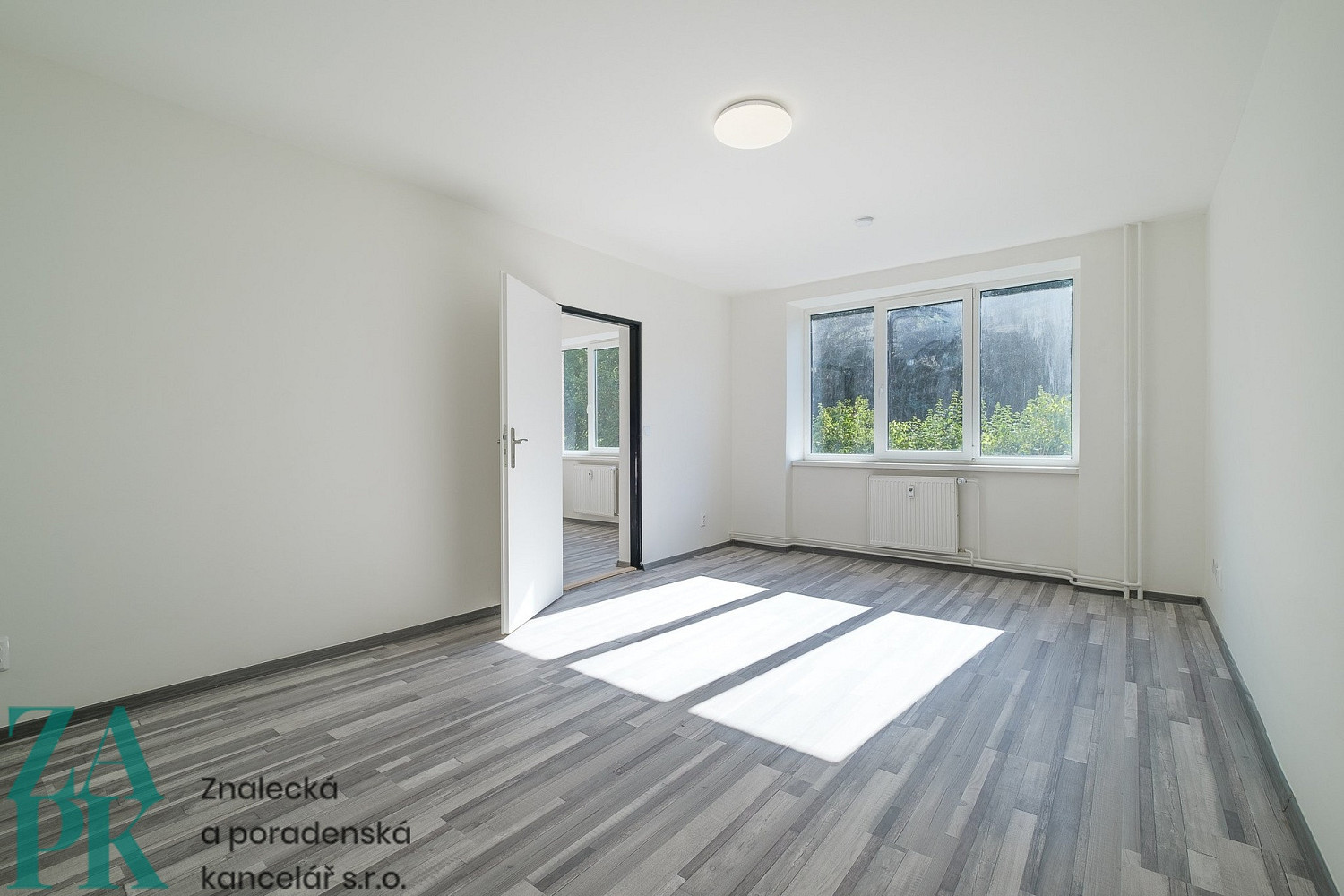 Pronájem bytu 1+1 38 m²