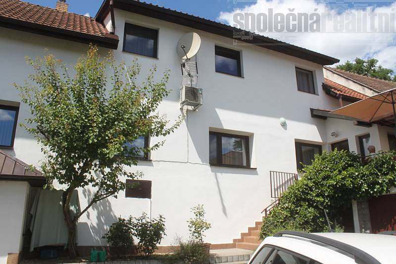 Prodej domu 170 m² s pozemkem 728 m²