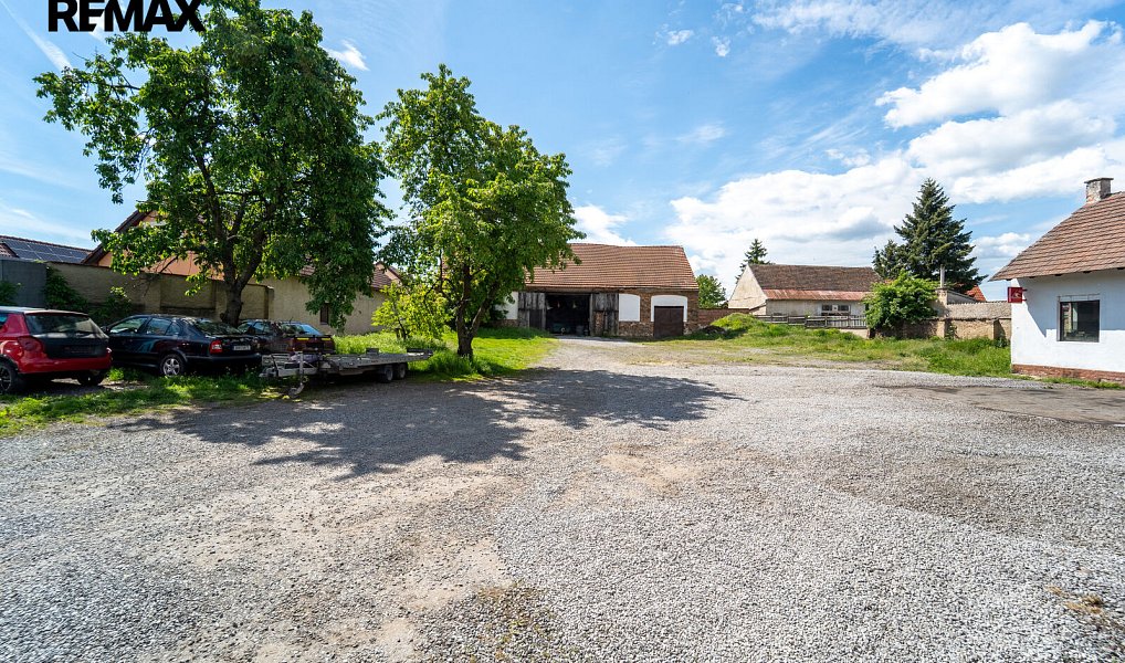Prodej domu 140 m² s pozemkem 2 563 m², Pečky – náhled fotky 43