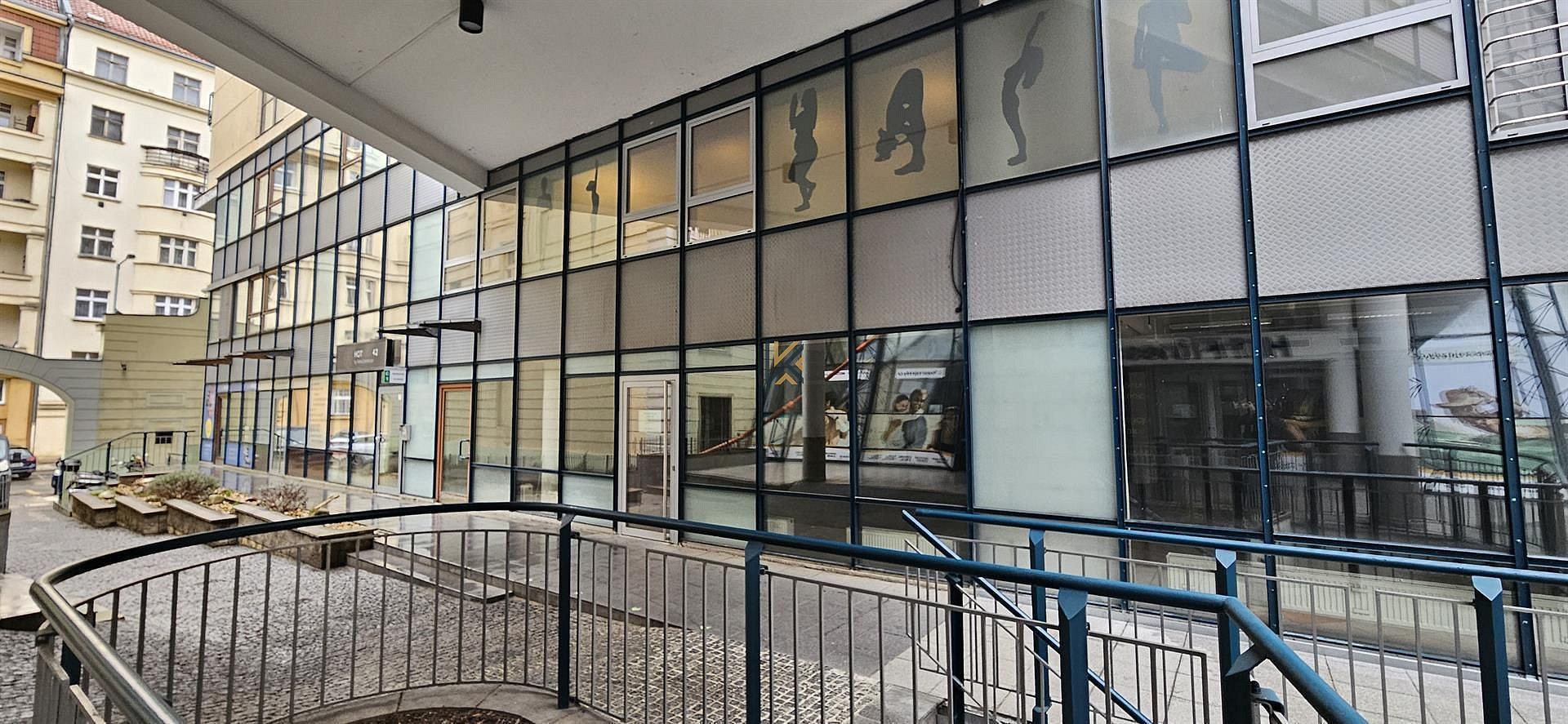 Pronájem obchodních prostor 257 m² – fotografie 4