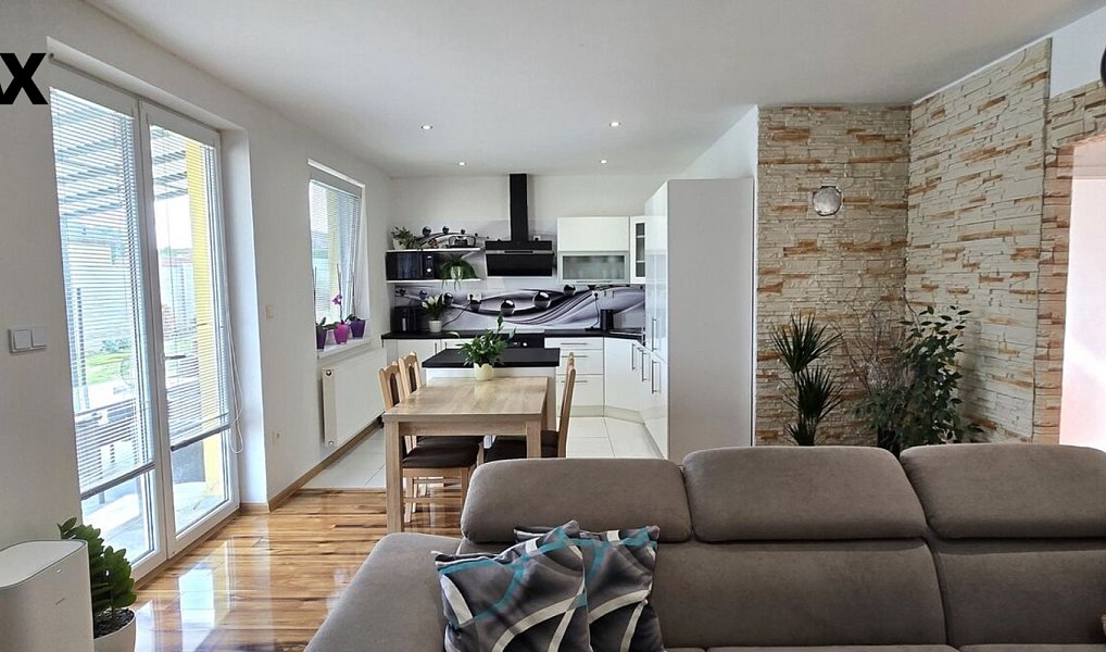 Prodej domu 89 m² s pozemkem 1 057 m², Kožlany – náhled fotky 4