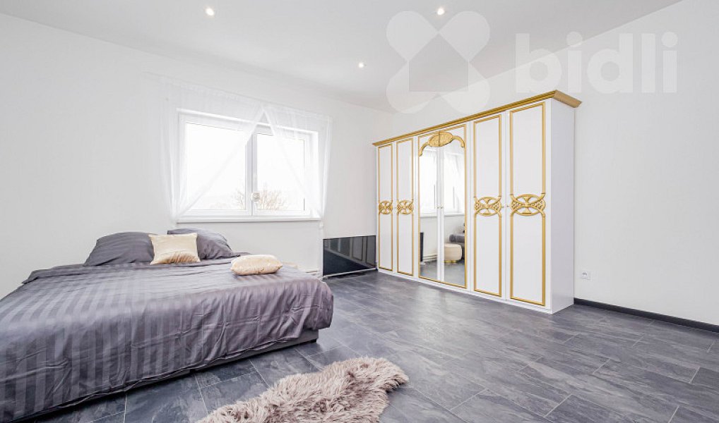 Prodej domu 246 m² s pozemkem 1 500 m², Prysk – náhled fotky 16