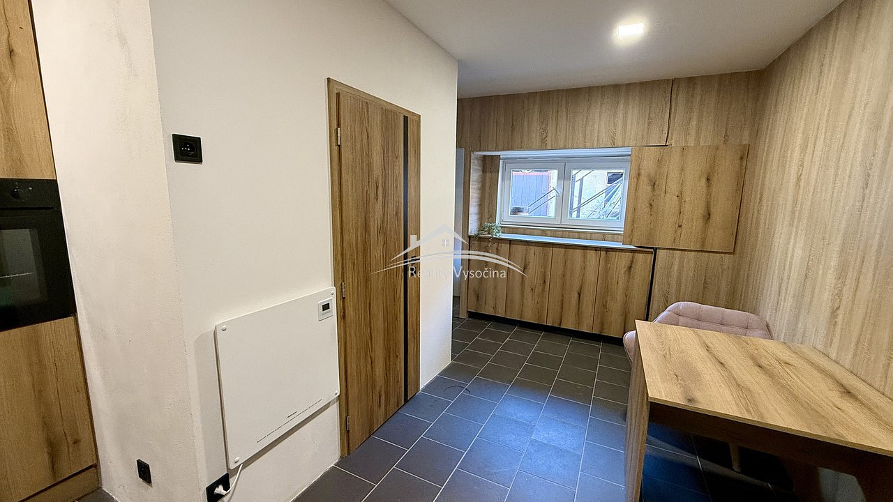 Pronájem bytu 1+kk 18 m² – fotografie 2