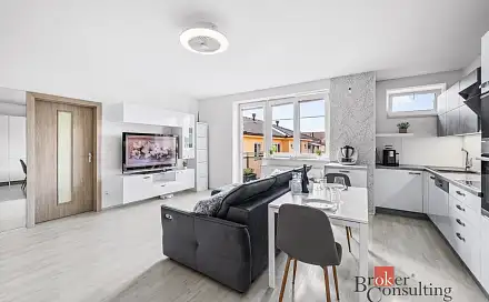 Pronájem bytu 3+kk 73 m²