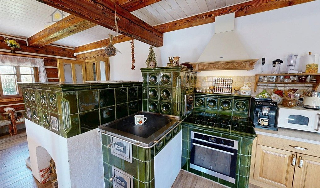 Pronájem domu 638 m² s pozemkem 1 266 m², Okna – náhled fotky 7
