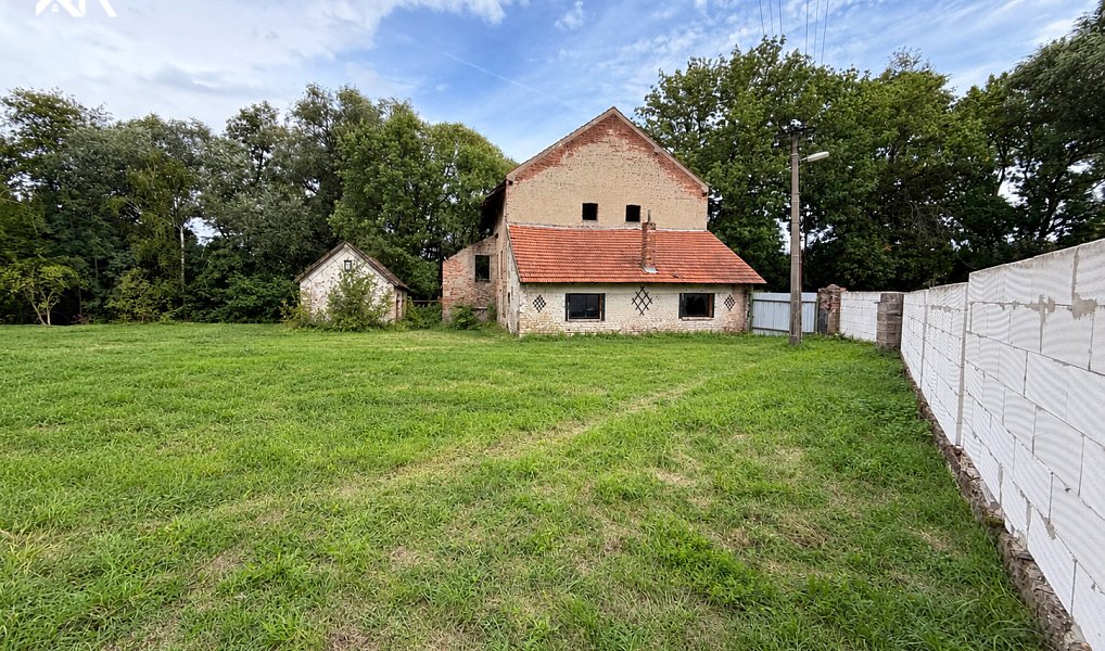Prodej domu 650 m² s pozemkem 1 881 m², Žiželice – náhled fotky 3