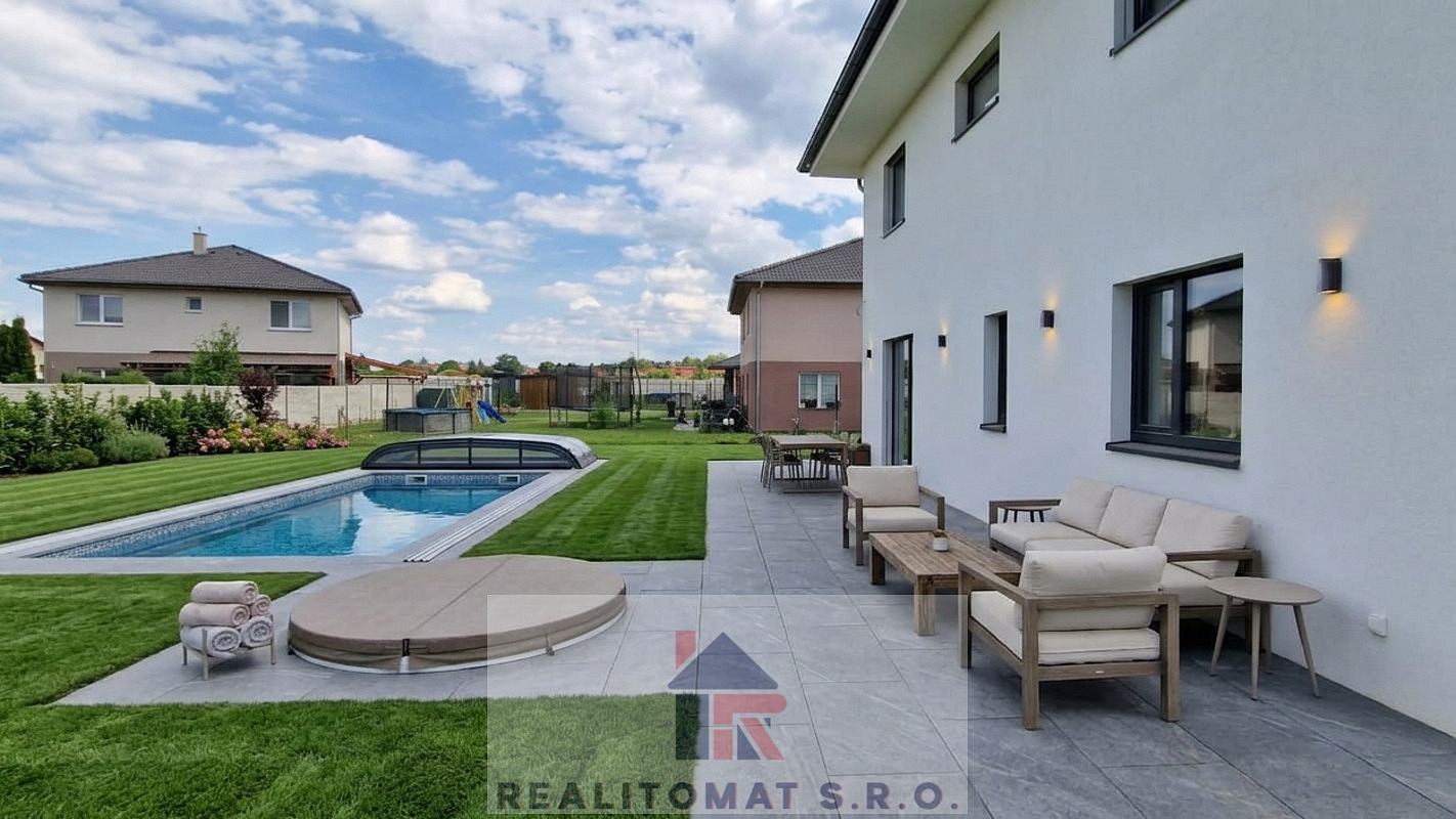 Prodej domu 190 m² s pozemkem 842 m²