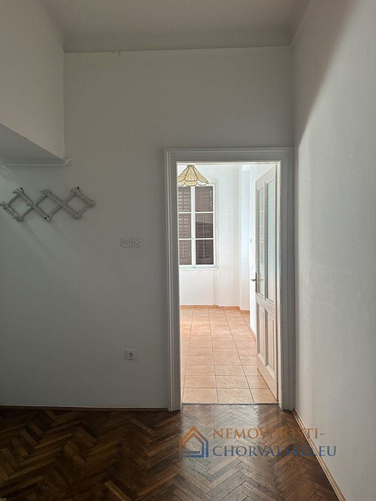 Prodej bytu 1+kk 84 m² - Widok 6