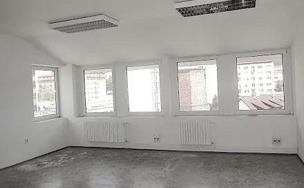 Pronájem kanceláře 91 m², Blansko