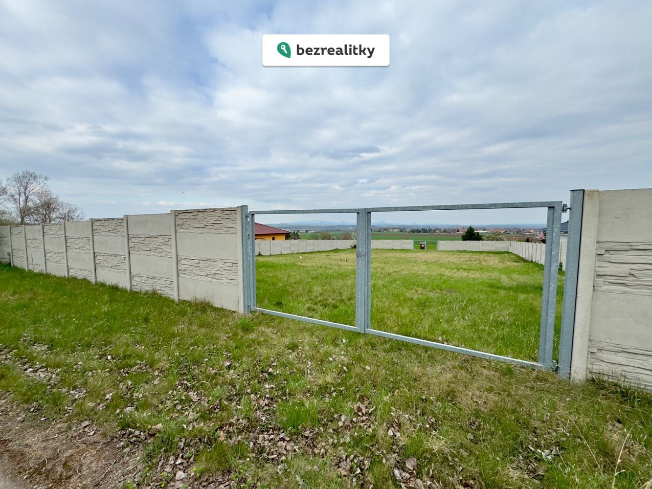 Prodej stavebního pozemku 758 m²