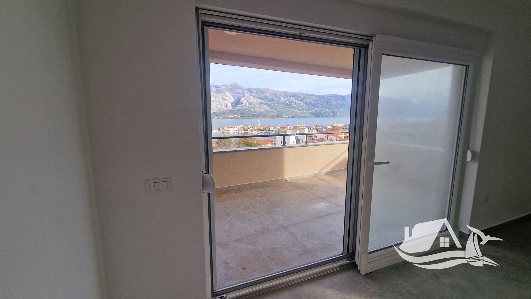Prodej bytu 3+kk 94 m² — photo 2