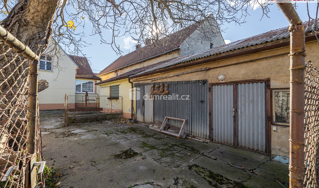 Prodej domu 115 m² s pozemkem 1 316 m², Dobrovíz – náhled fotky 9