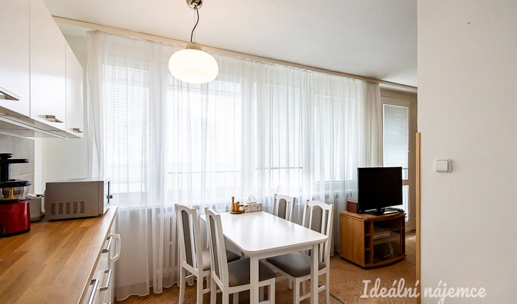 Pronájem bytu 3+1 78 m², Praha – náhled fotky 4