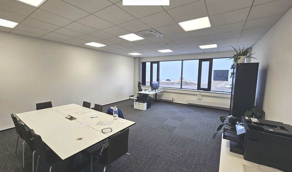 Pronájem výrobních prostor 3 504 m², Ovčáry – náhled fotky 11