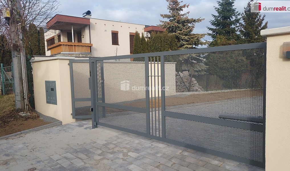Prodej domu 250 m² s pozemkem 1 328 m², Tečovice – náhled fotky 8