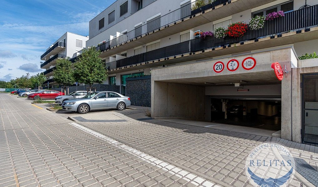 Prodej bytu 4+kk 145 m², Kladno – náhled fotky 19