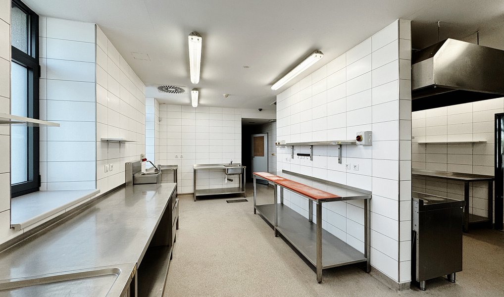 Pronájem restaurace 362 m², Písek – náhled fotky 18