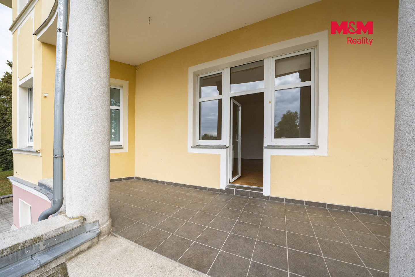 Pronájem bytu 4+kk 98 m² – fotografie 4