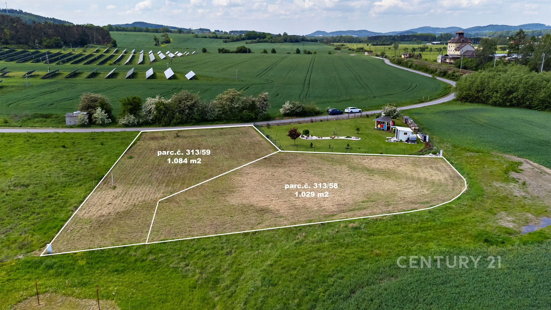 Prodej stavebního pozemku 1 084 m²
