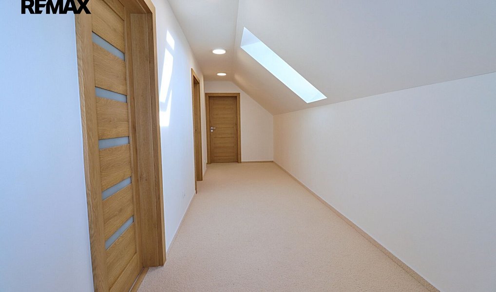 Prodej domu 131 m² s pozemkem 352 m², Holice – náhled fotky 26
