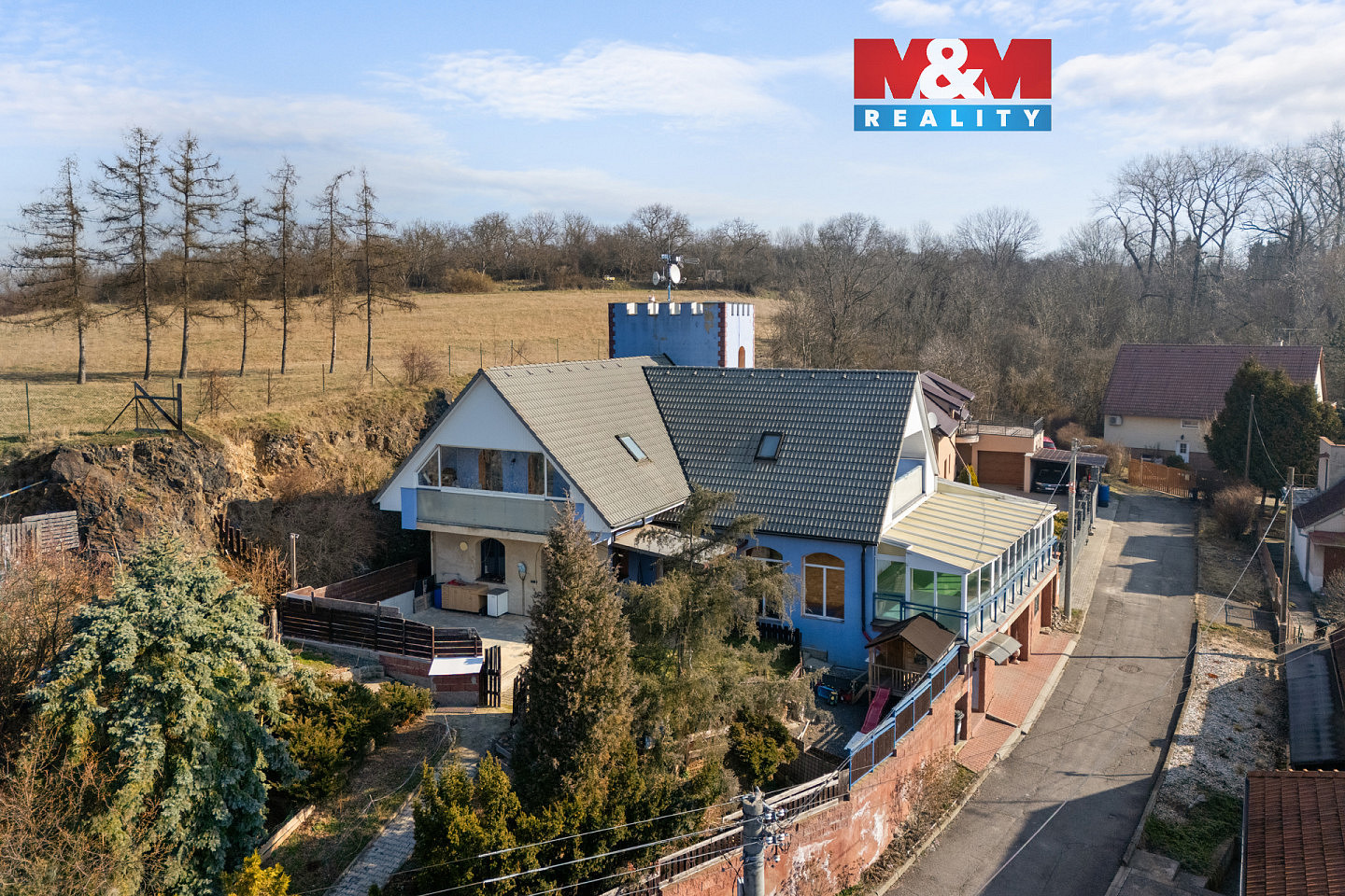 Prodej domu 280 m² s pozemkem 1 065 m²