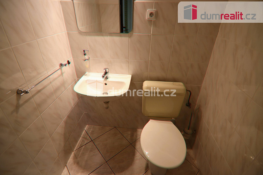 Pronájem kanceláře 22 m² – fotografie 2
