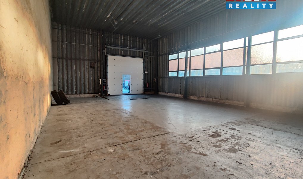Pronájem skladovacích prostor 1 100 m², Veleň – náhled fotky 7