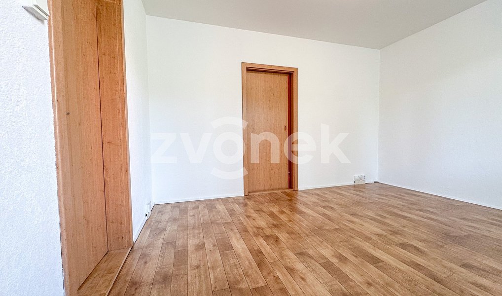 Pronájem bytu 3+1 67 m², Zlín – náhled fotky 3