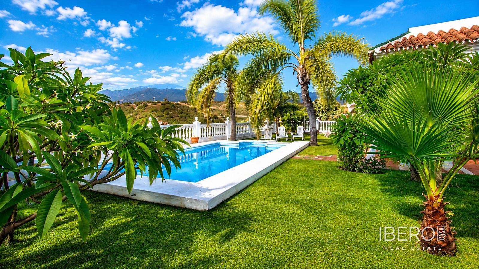 Casa 4+kk – Estepona, Barriada Islas Canarias