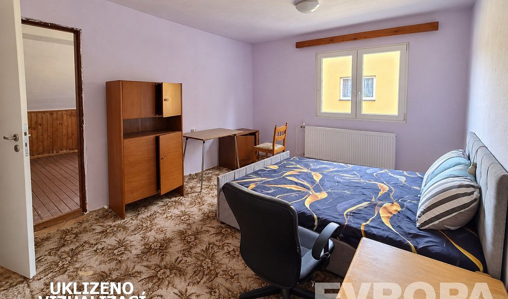 Prodej domu 240 m² s pozemkem 383 m², Kraslice – náhled fotky 15