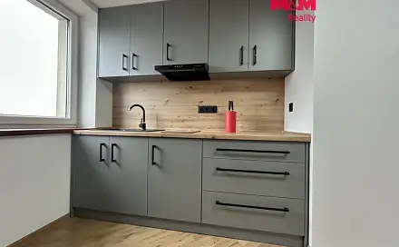 Pronájem bytu 1+kk 30 m², Klatovy - Luby